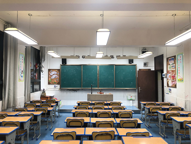 貴陽市東山小學(xué)LED護眼專用教室燈燈光改造已驗收